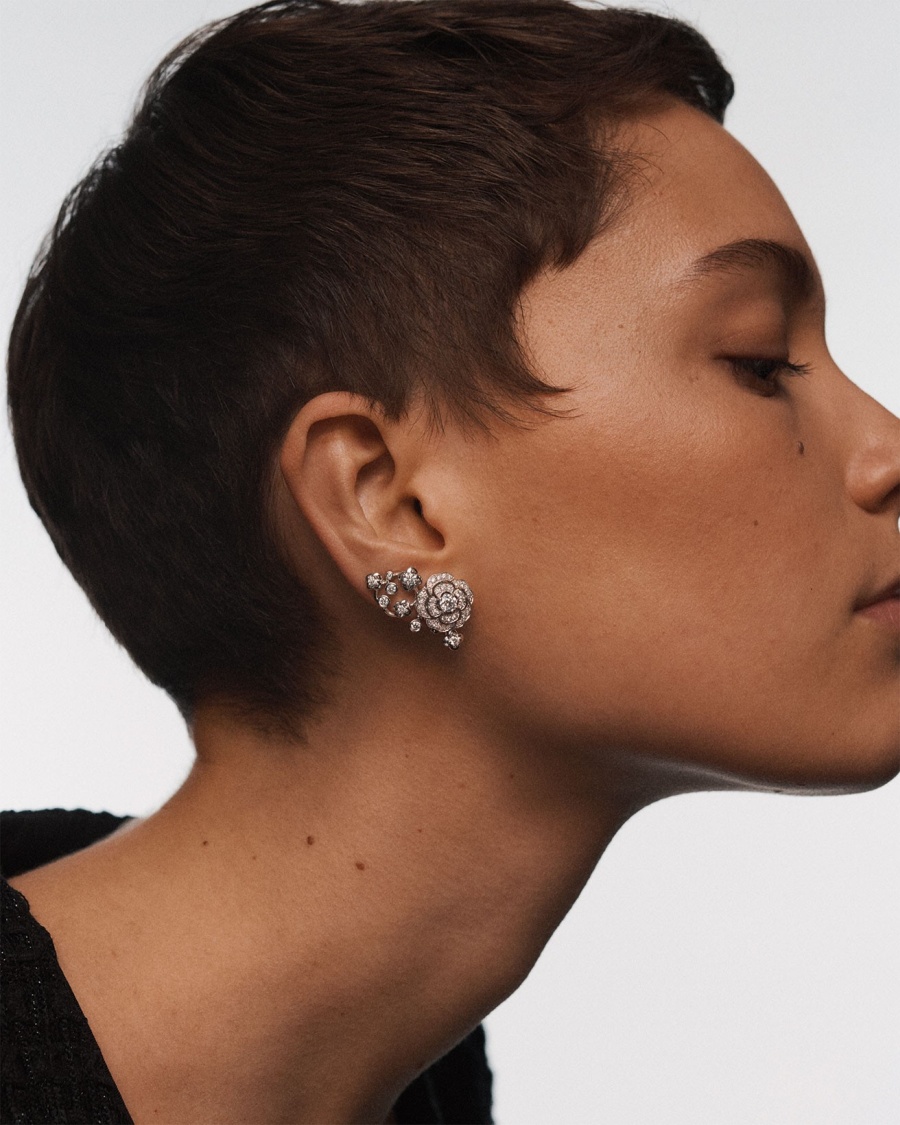 Bouton de Camélia: Chanel представил обновленную коллекцию ювелирных украшений