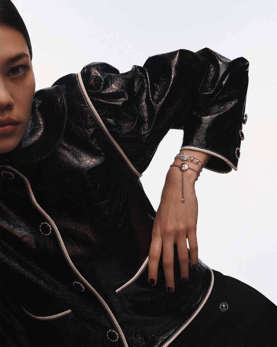 Bouton de Camélia: Chanel представил обновленную коллекцию ювелирных украшений