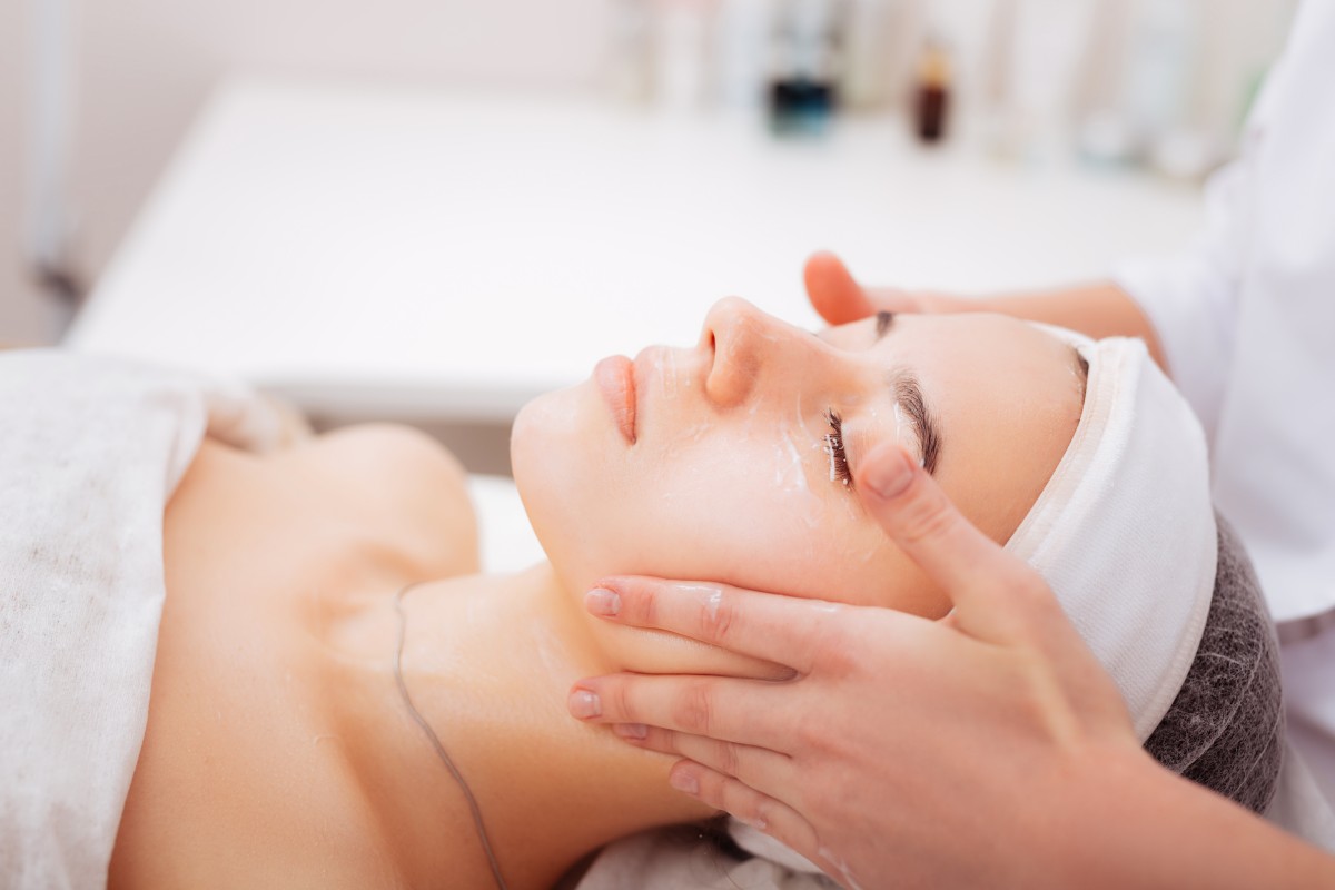 пилинг для кожи вокруг глаз для осветления