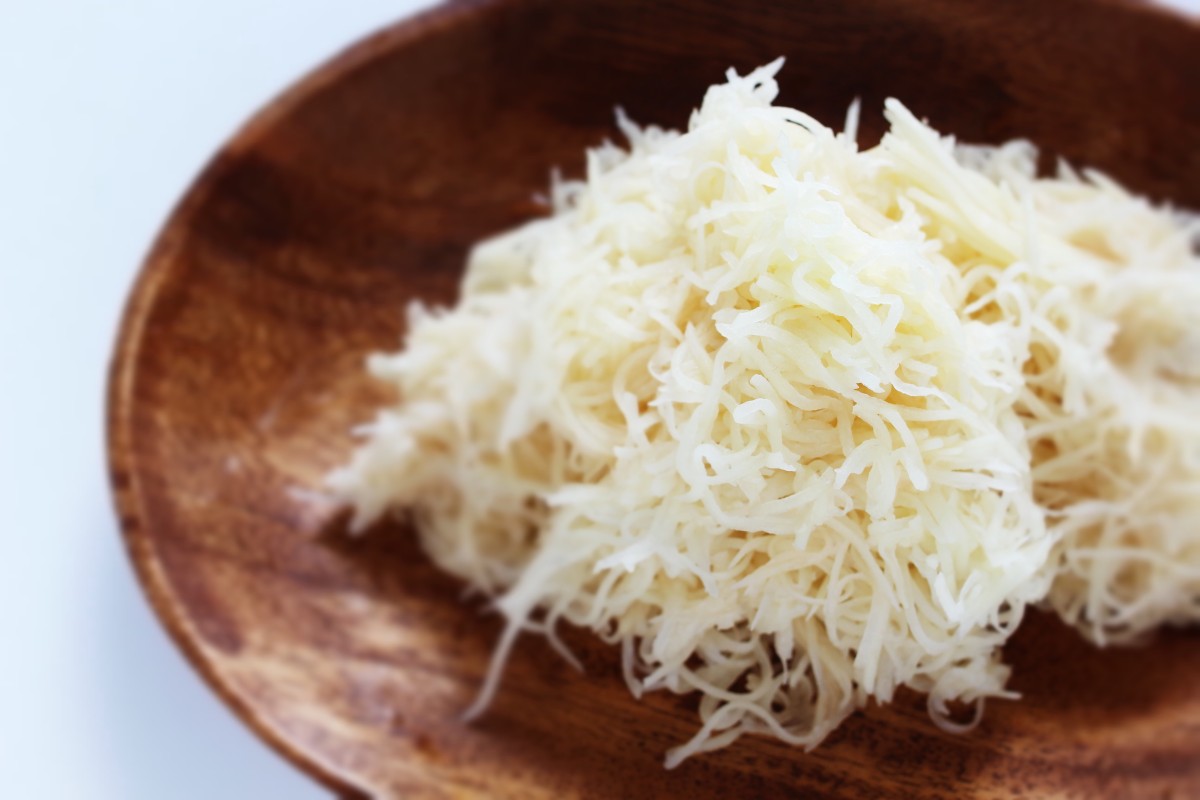 Почему отекают веки и как с этим бороться