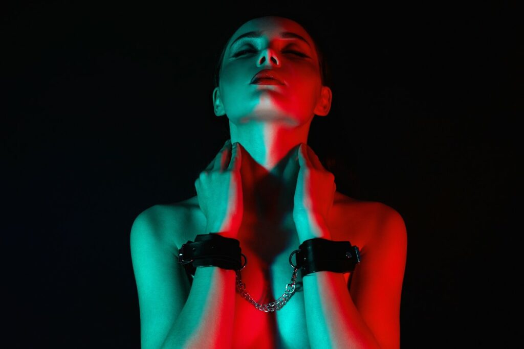 Що таке мазохізм, в чому він виражається, чи є відхиленням