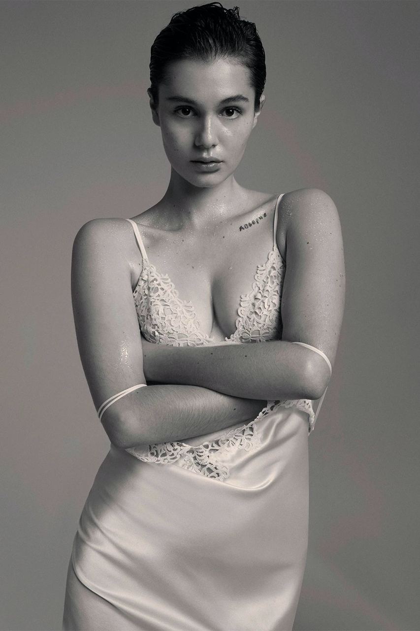 La Perla представив нові колекції спідньої білизни й одягу для сну