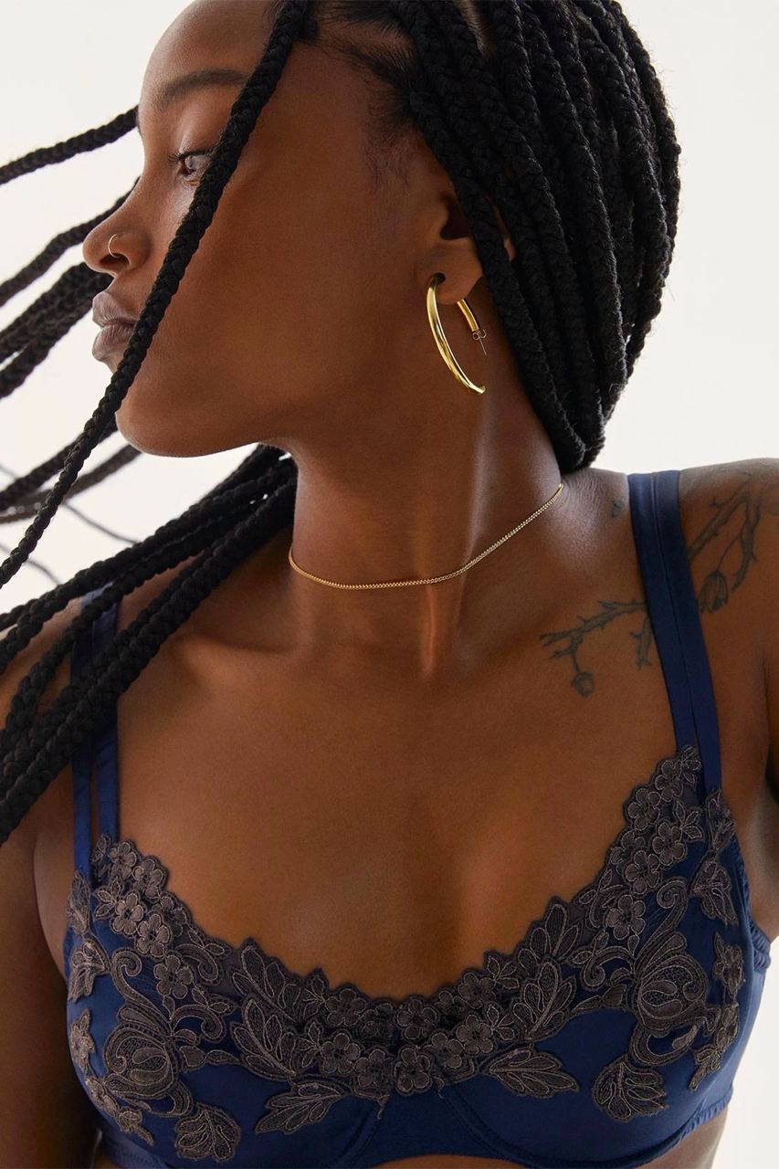 La Perla представив нові колекції спідньої білизни й одягу для сну