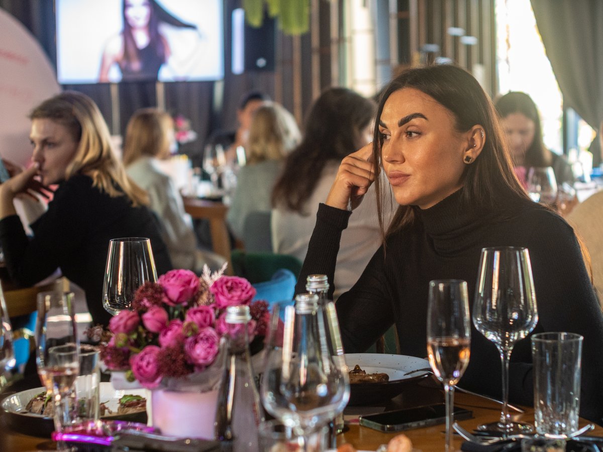 освітній бранч Breast Cancer Awareness «Здорова та щаслива»