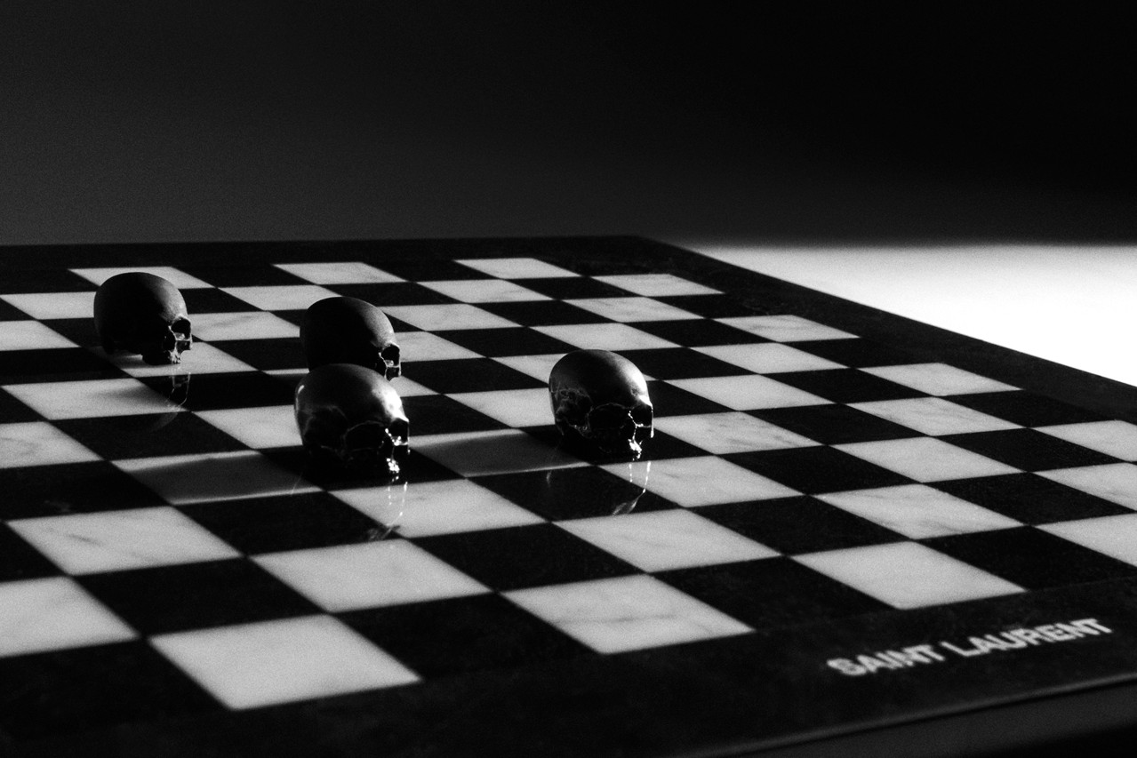 Saint Laurent выпустили тематическую коллекцию в Хэллоуин