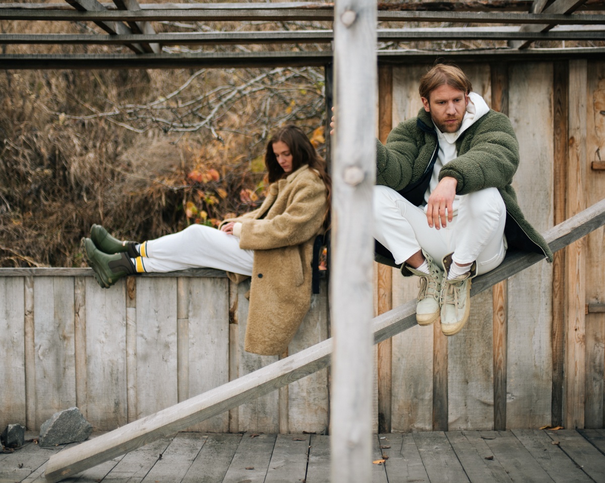 Іван Дорн випустив перший кліп українською мовою за участю дружини