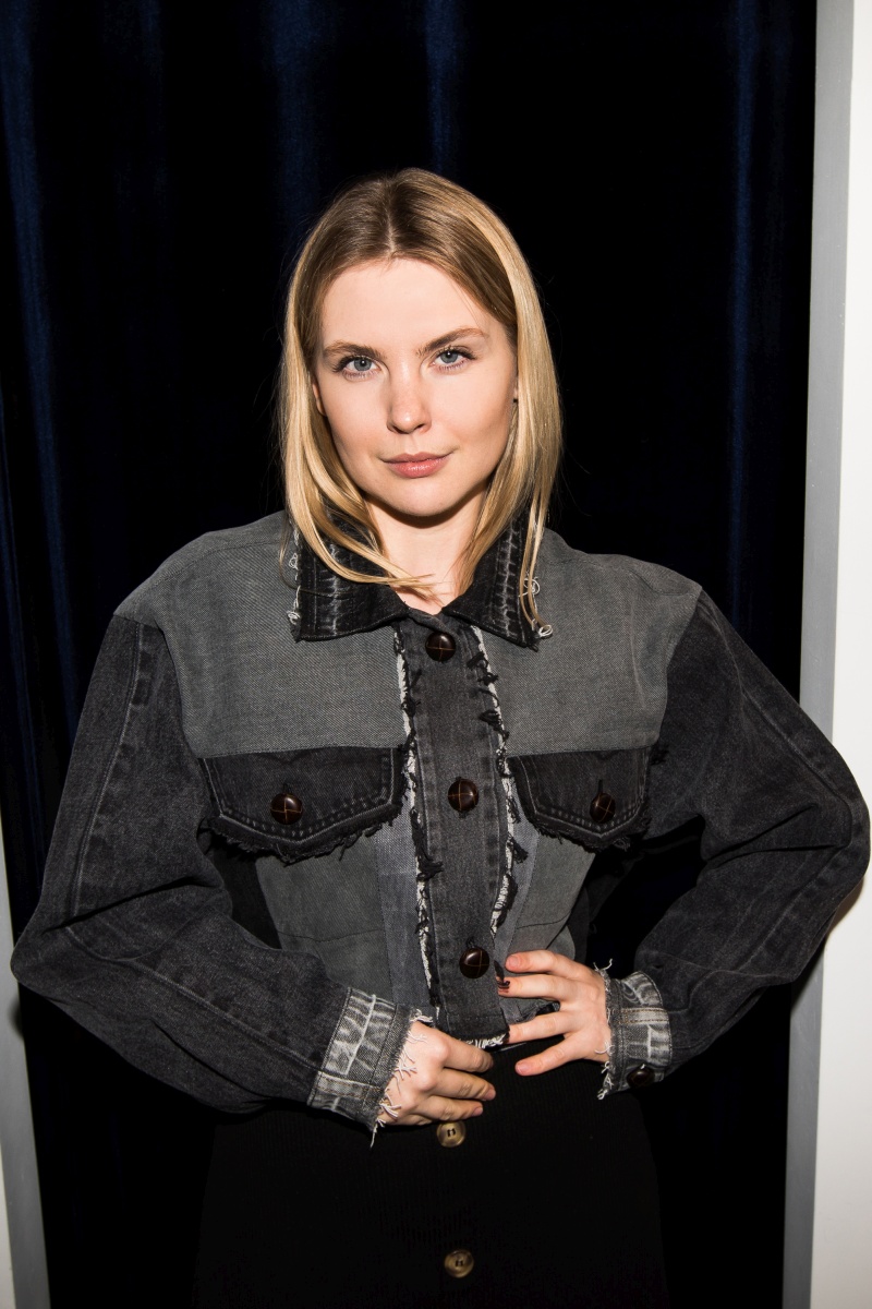 KSENIASCHNAIDER x [comfort zone] 