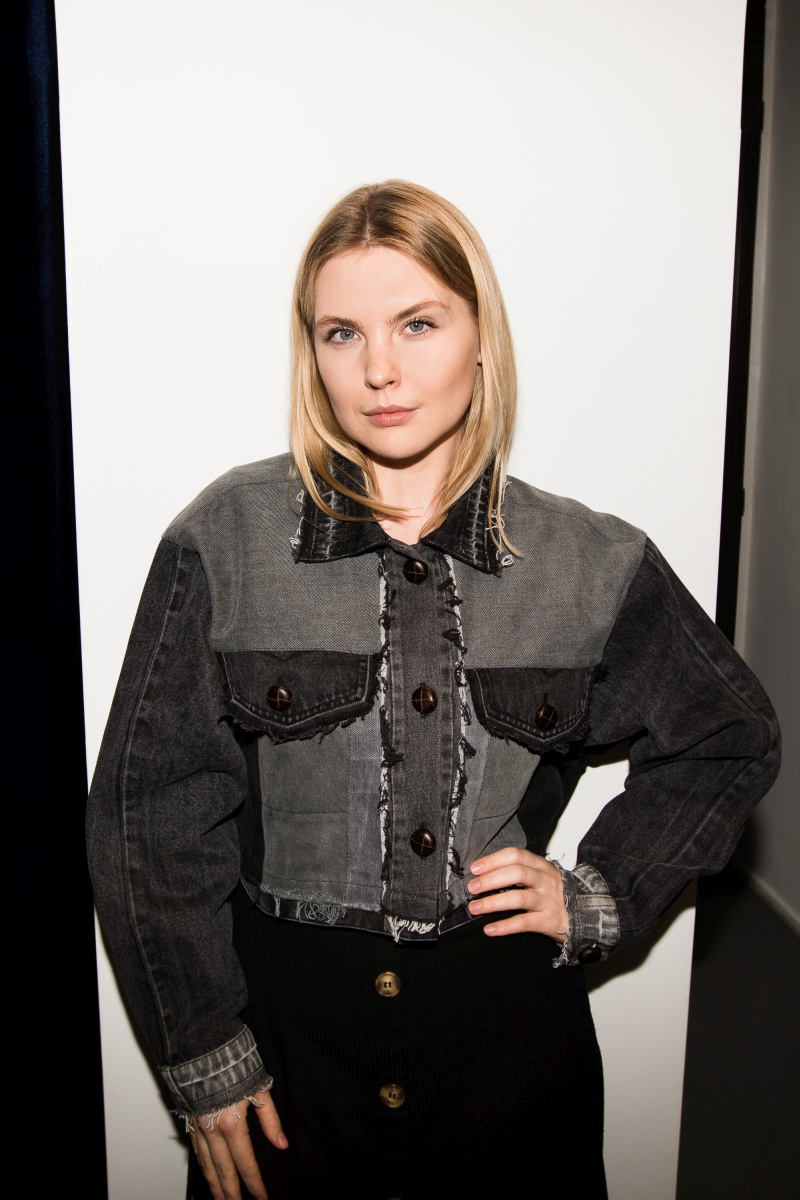 KSENIASCHNAIDER x [comfort zone] 