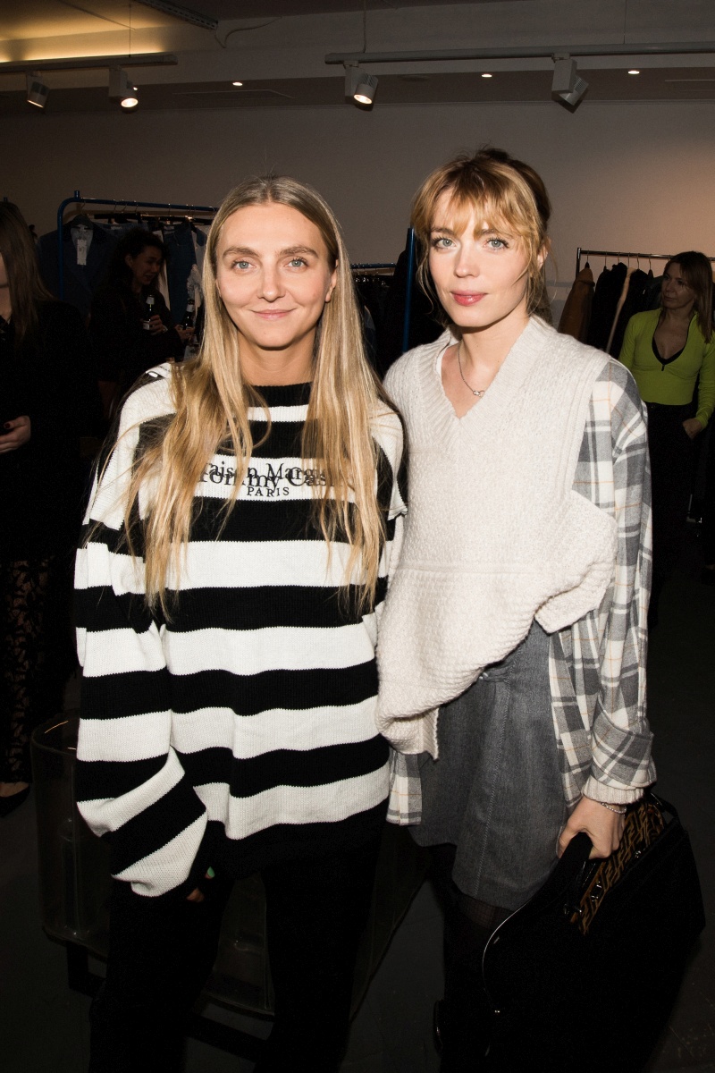 KSENIASCHNAIDER x [comfort zone] 