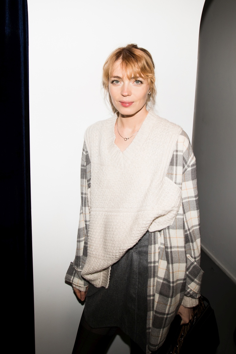 KSENIASCHNAIDER x [comfort zone] 