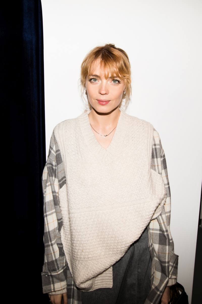 KSENIASCHNAIDER x [comfort zone] 