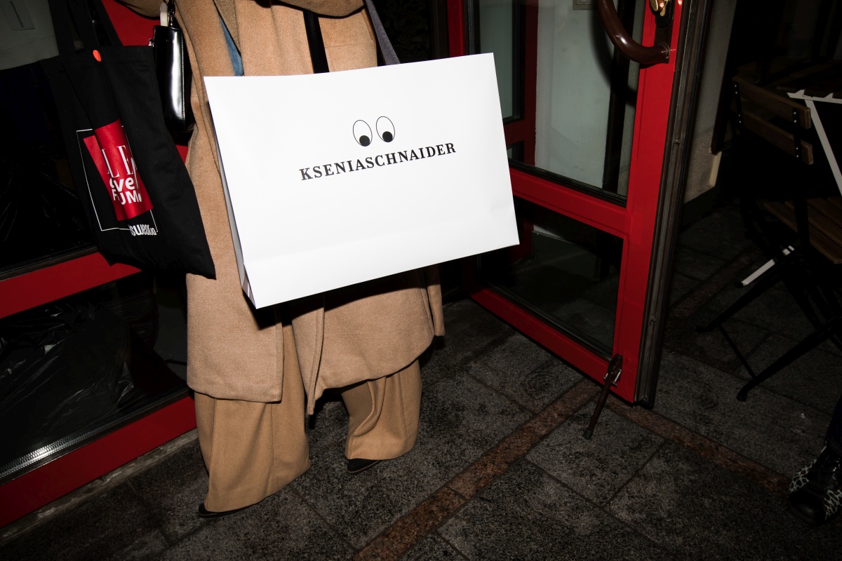 KSENIASCHNAIDER x [comfort zone] 