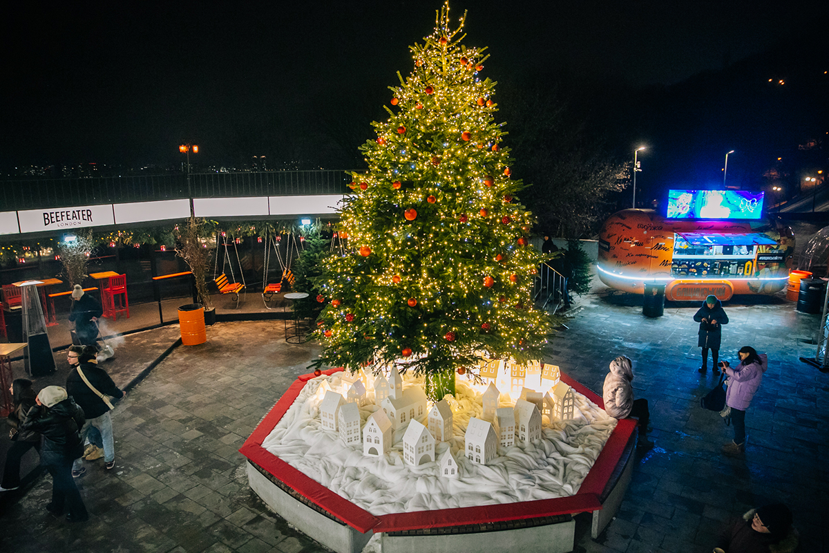 Новая новогодняя локация Киева Арка Gallery