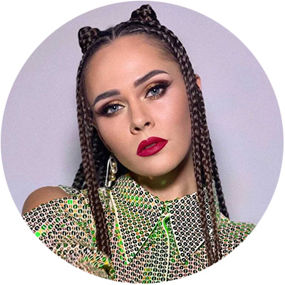 Юлія Саніна