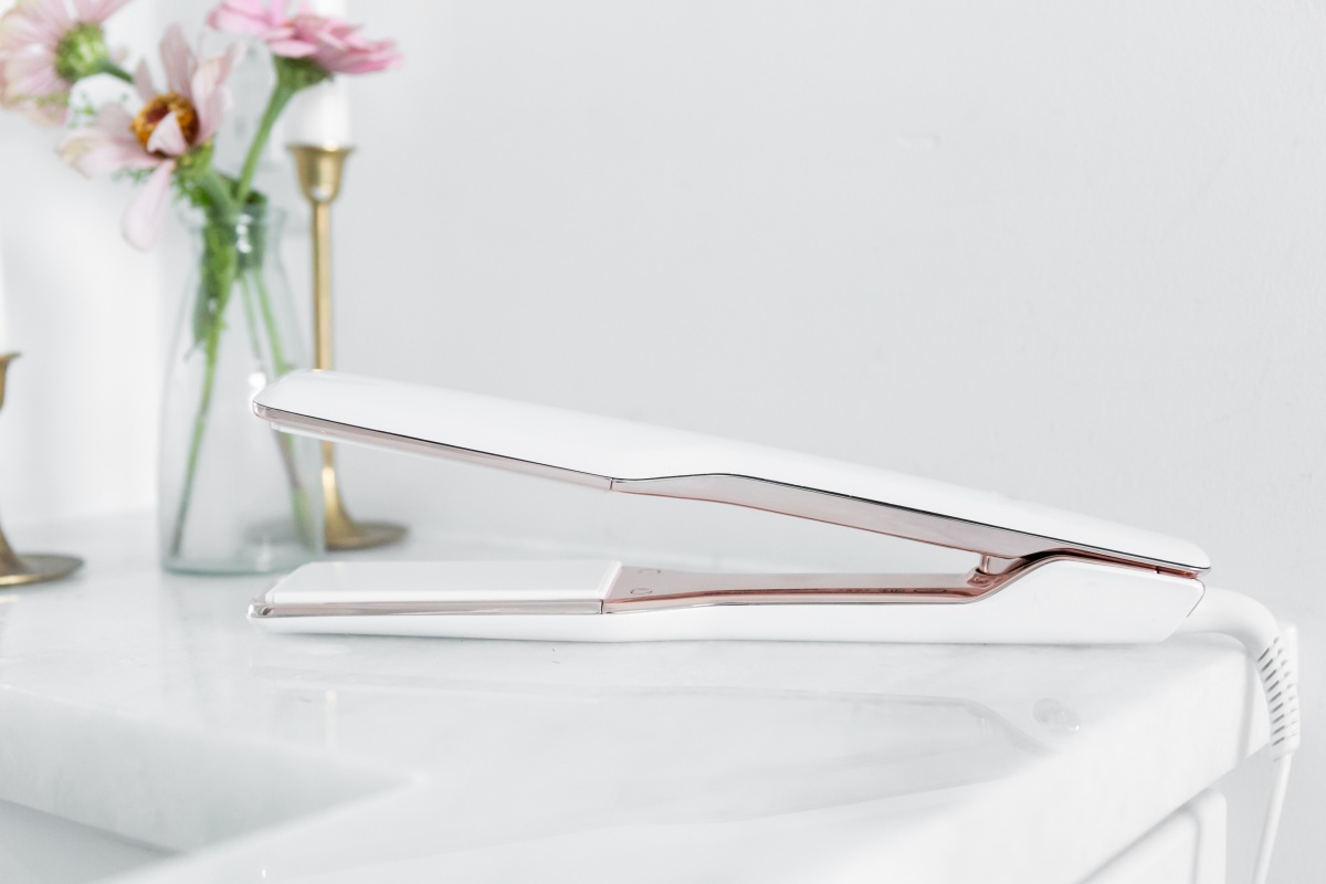 Вибираємо випрямляч для волосся