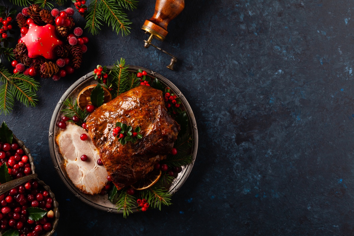 Пряная свинина в пивном соусе, запеченная в рукаве