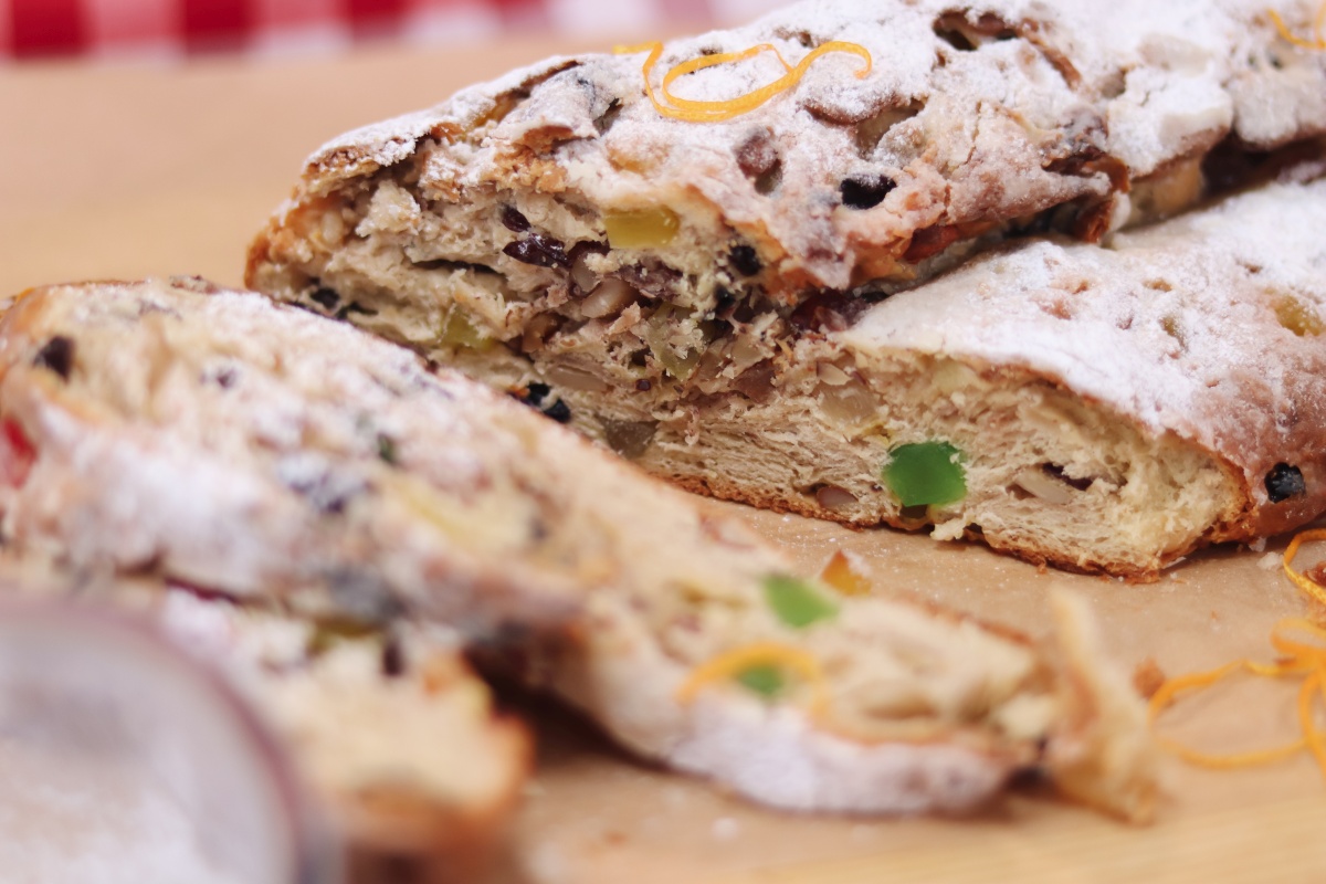 Смак Різдва: класичний штолен від Руслана Сенічкіна