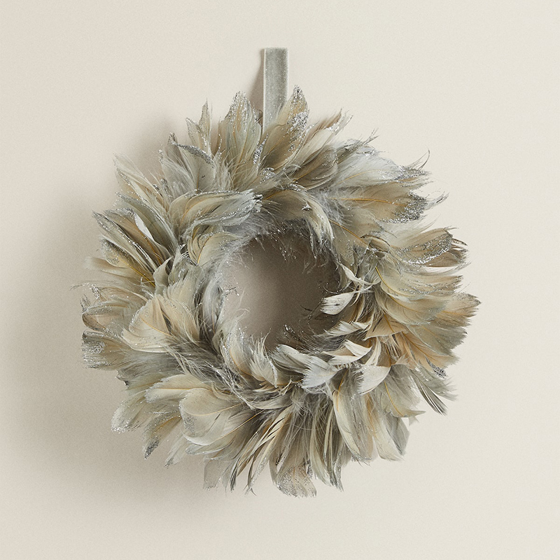 Новогодний венок из перьев Zara Home