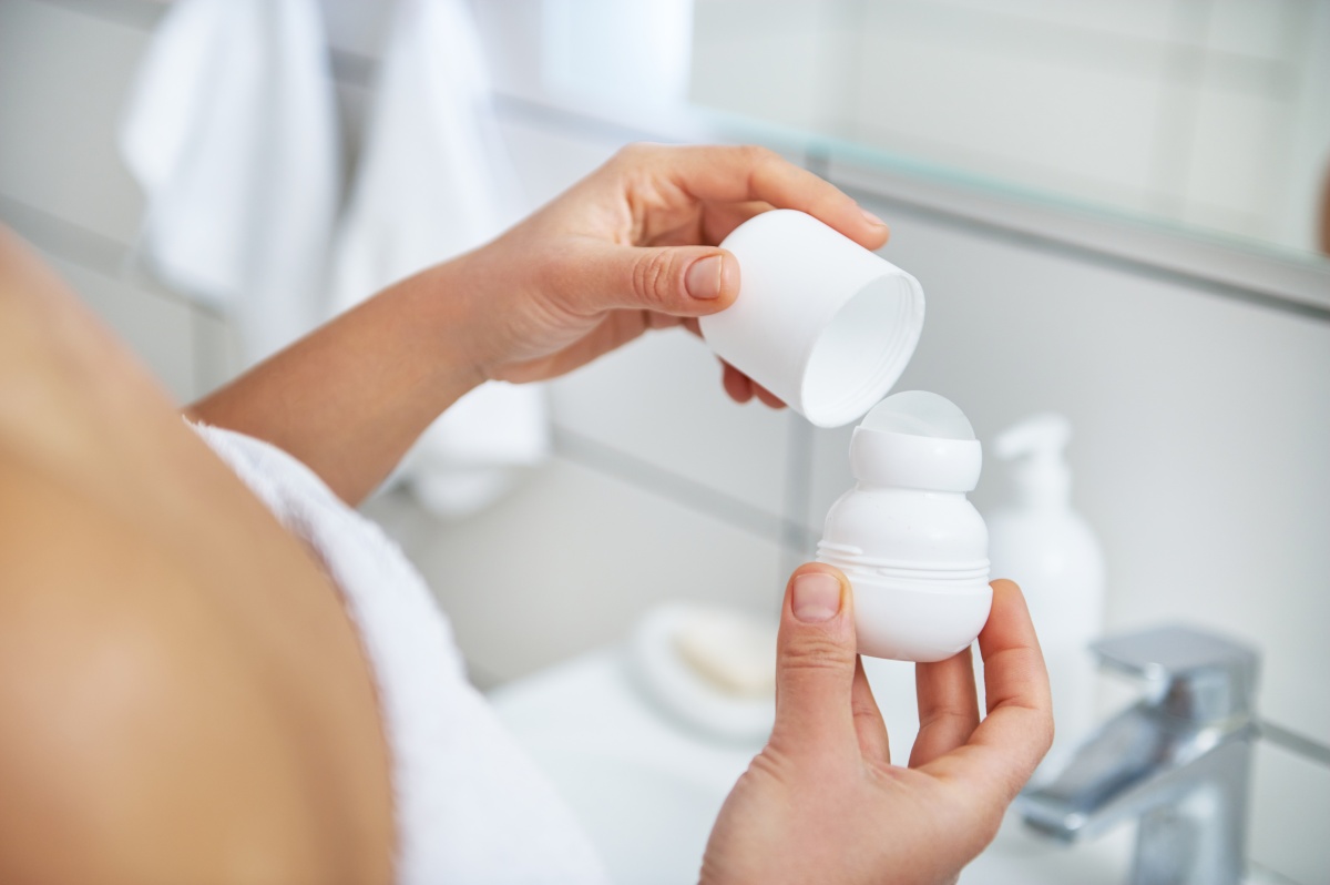 Выбирайте шариковые дезодоранты и антиперспиранты