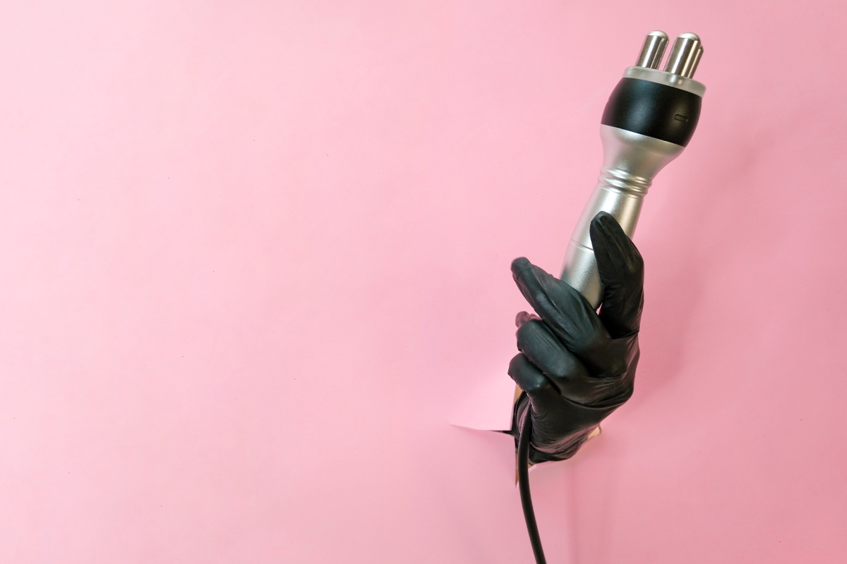 Безинъекционная мезотерапия, или Зачем нужен ионофорез