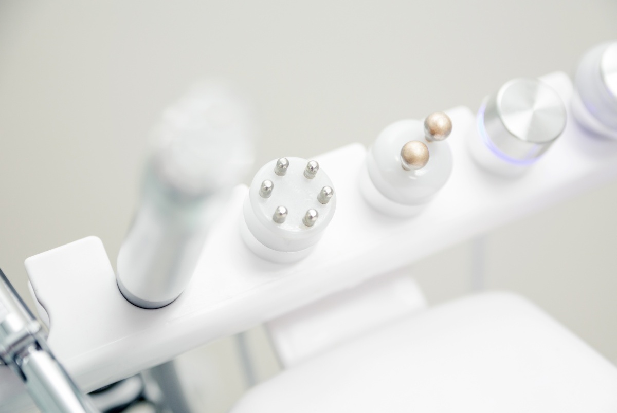 Безинъекционная мезотерапия, или Зачем нужен ионофорез