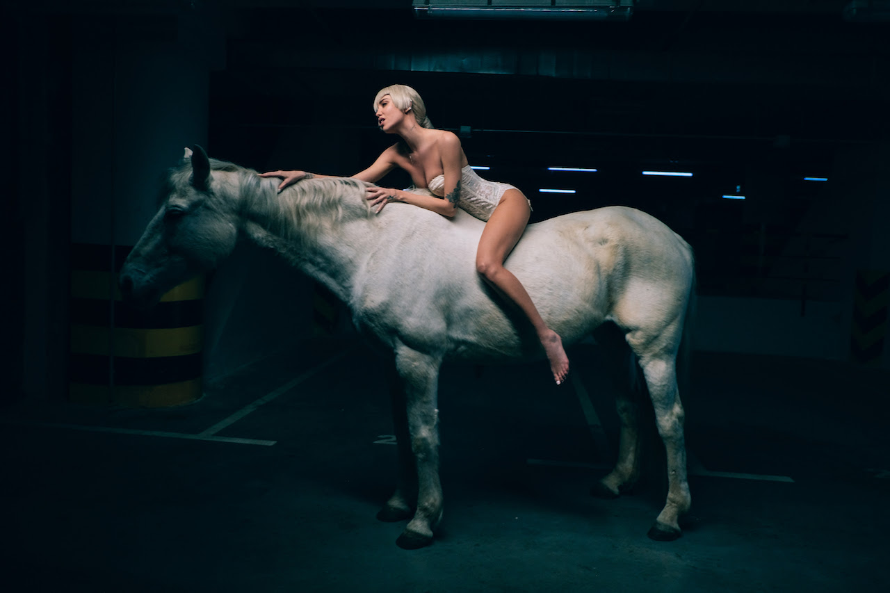 Raznotsvetnaya: новый релиз Dorofeeva