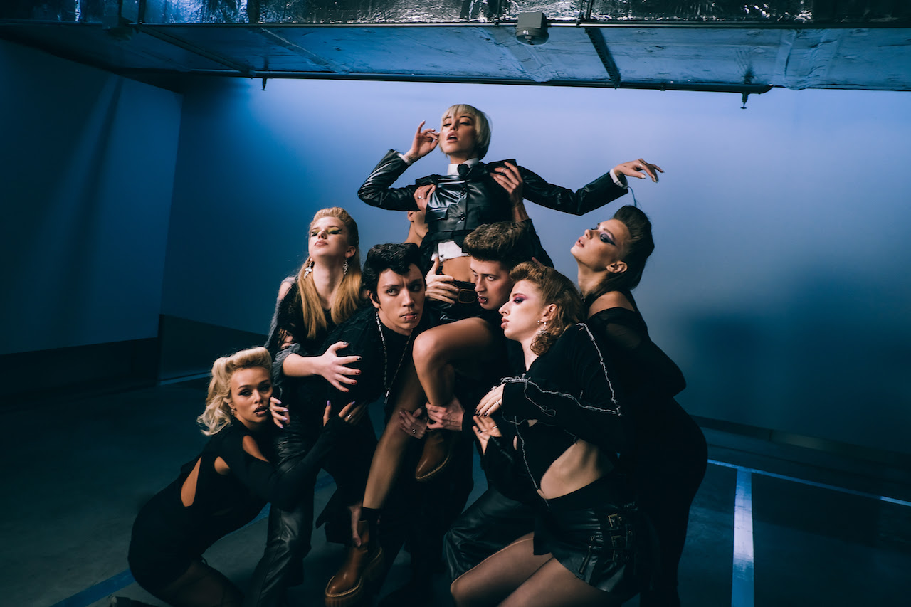 Raznotsvetnaya: новый трек Dorofeeva