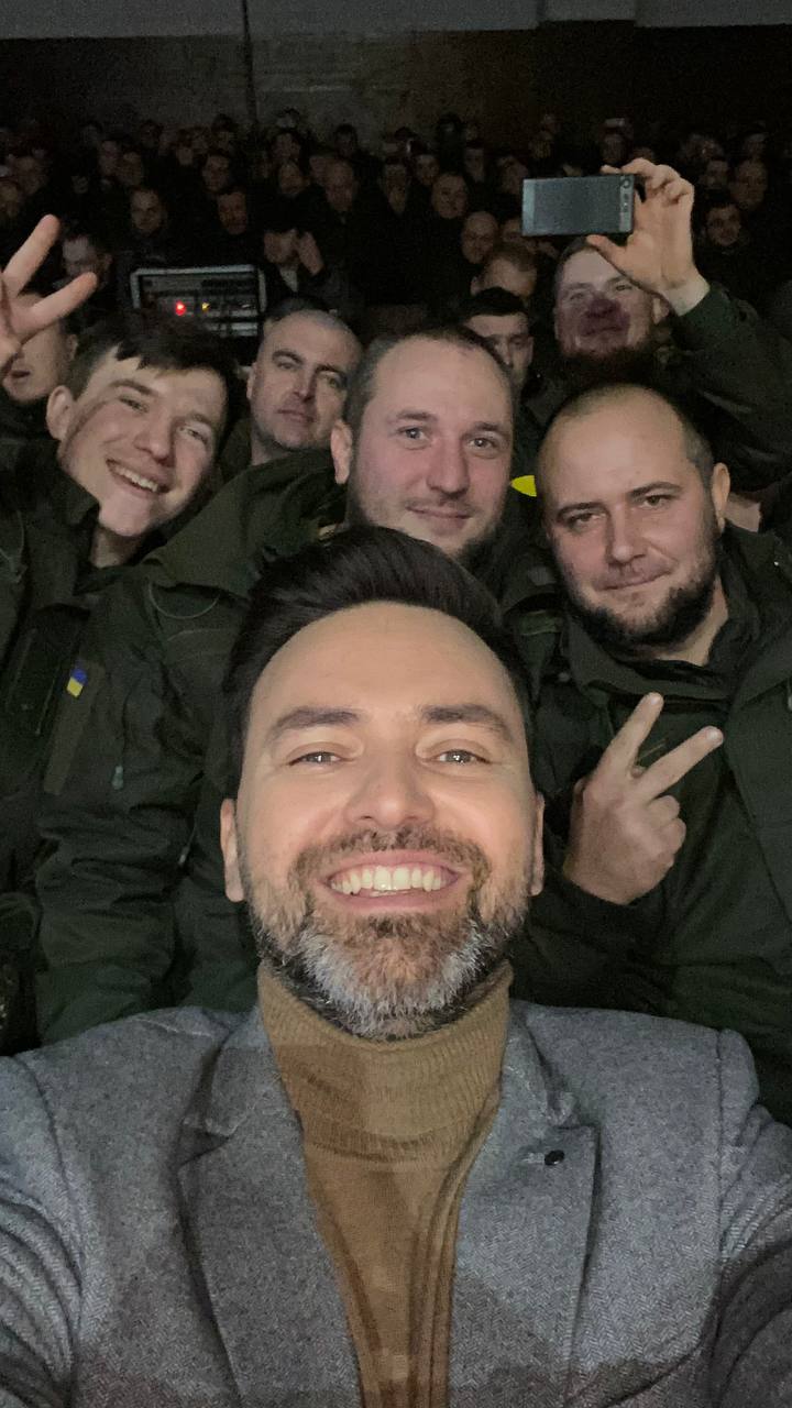 Тімур Мірошниченко з військовими