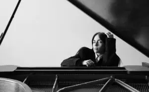 Билли Айлиш: «Быть женщиной – это просто такая война, навсегда»