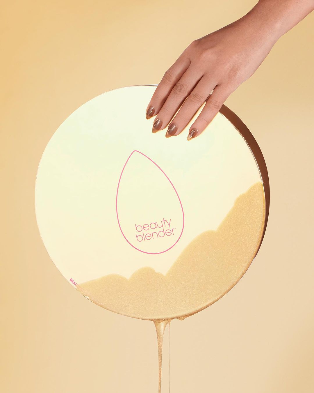 Gold Vault від Beautyblender