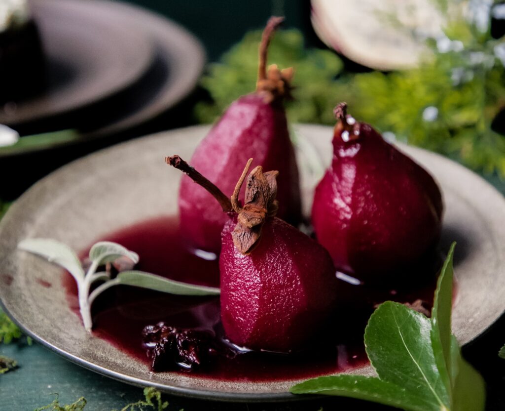 Груши в красном вине