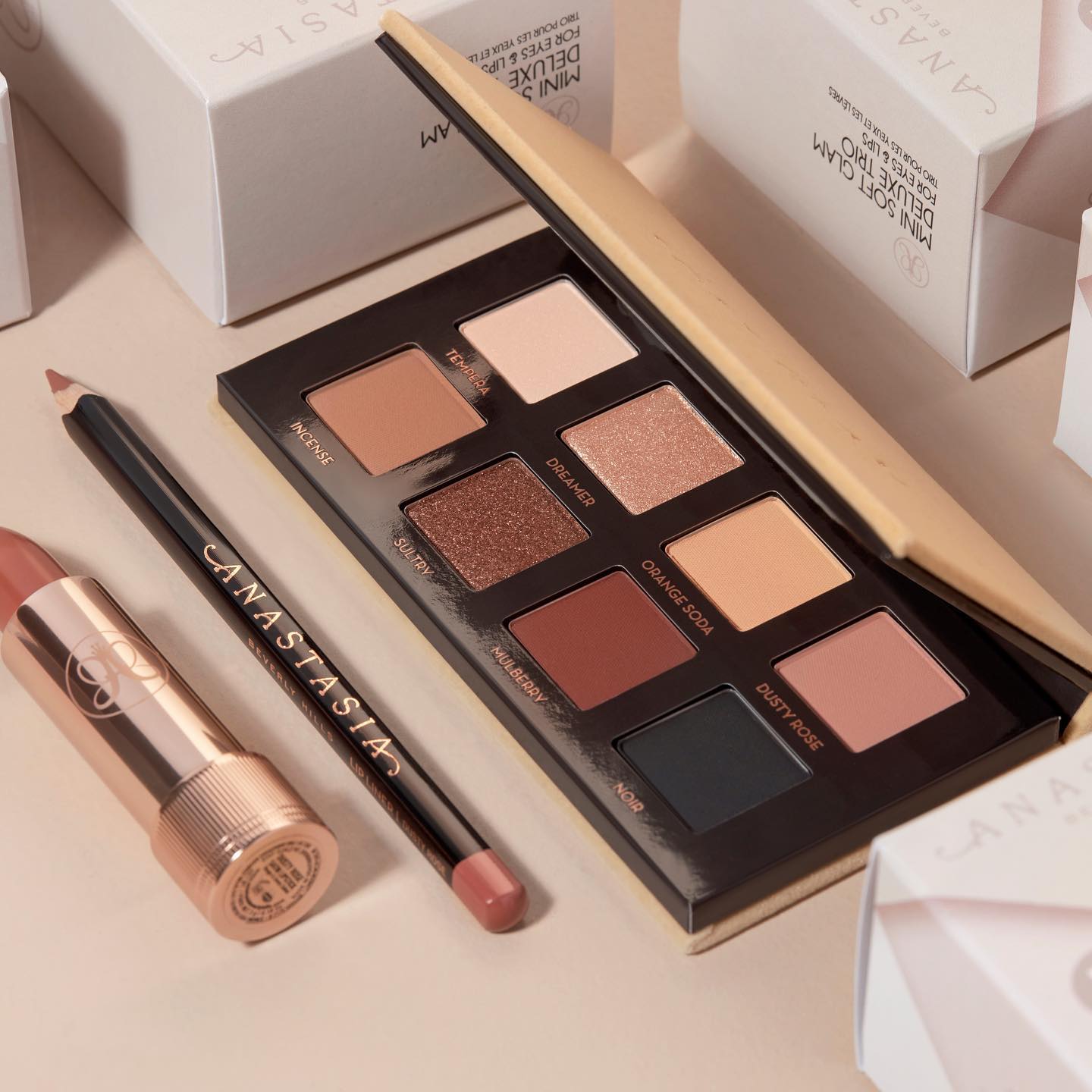 магазин косметики та парфумерії Lullaby