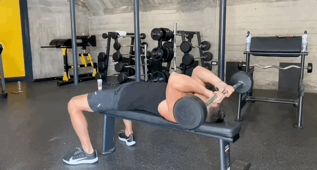 Французький жим (трицепс) зі штангою