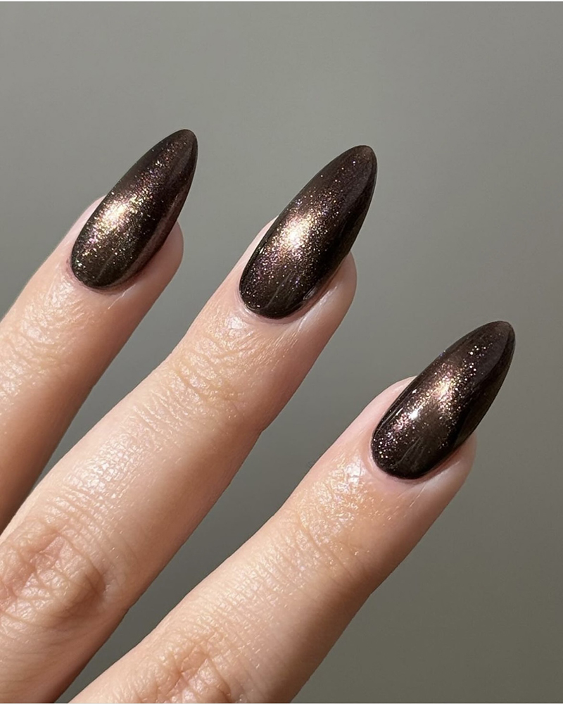 манікюр котяче око