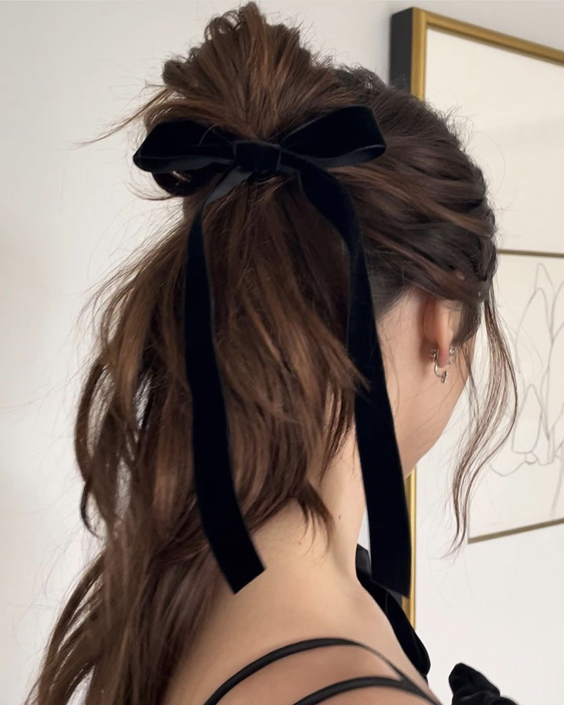 Високий пучок з бантом