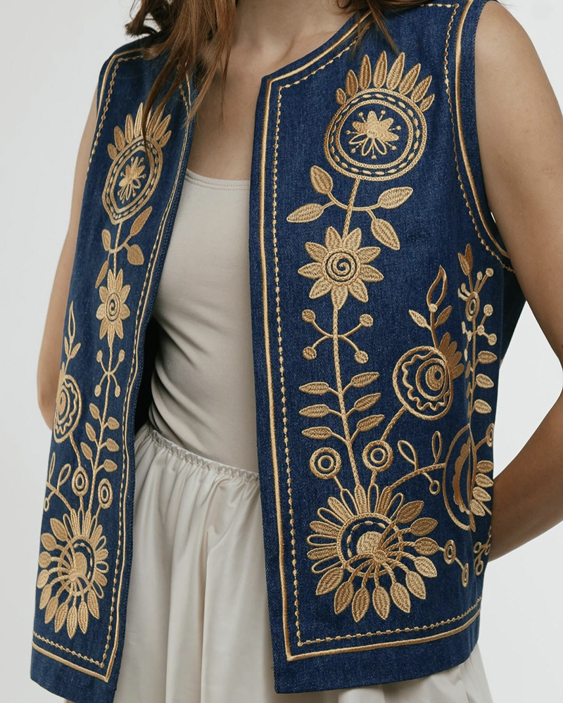 Жилет з орнаментом етно 2Kolory