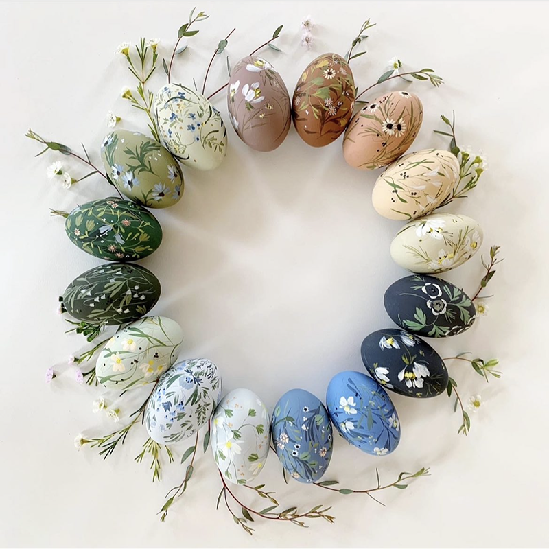 фарбування великодніх яєць