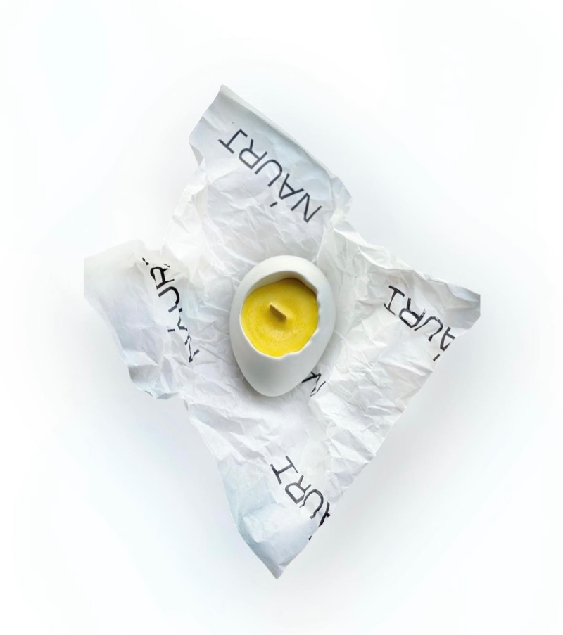 Свічка у формі яйця