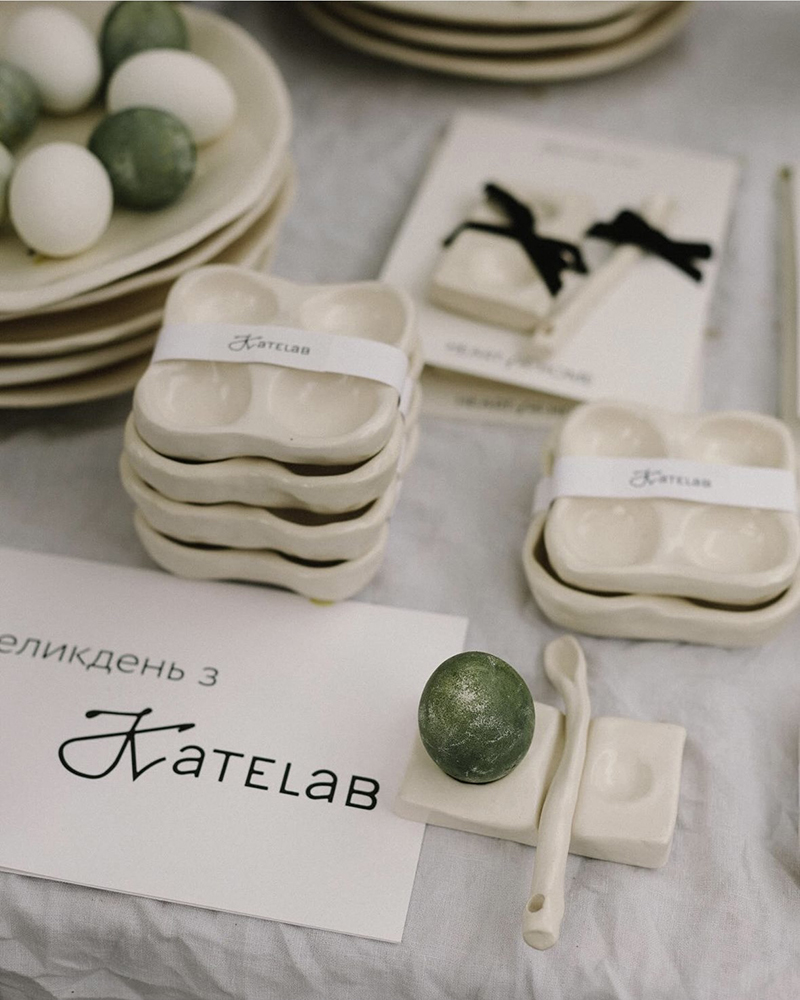 Підставки для яєць