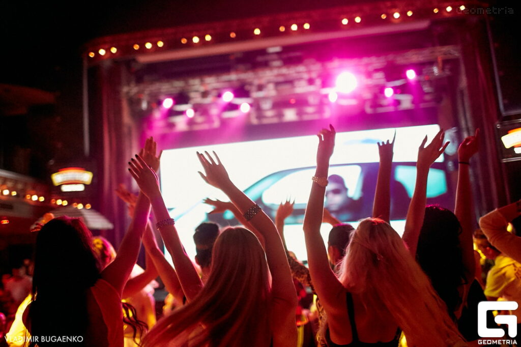 «Карибські вечорниці» в Caribbean Club, 11, 18 та 25 травня