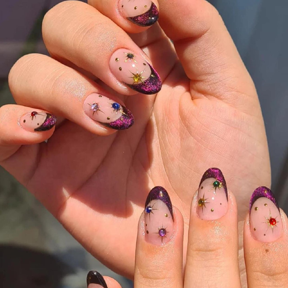 манікюр cat eyes зі стразами