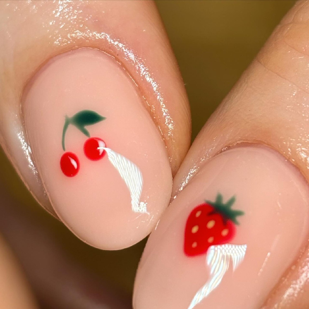 манікюр з фруктами літній