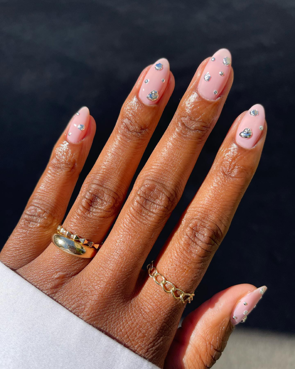 космічний манікюр зі стразами