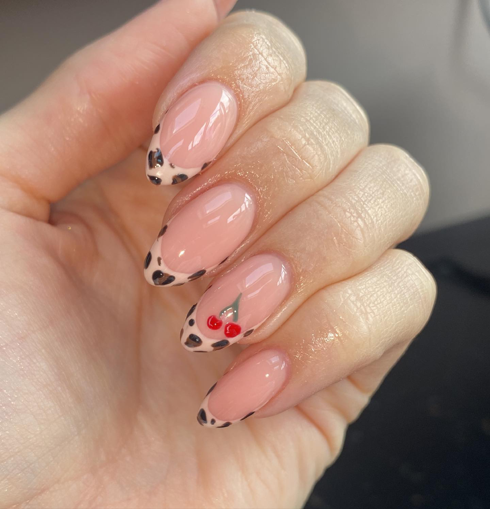 леопардовий френч з вишнями
